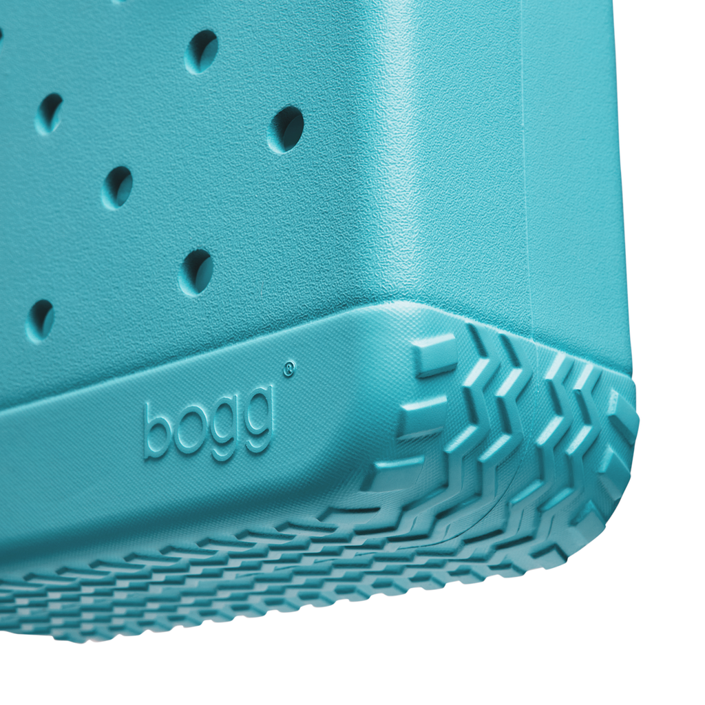 Bitty Bogg Bag - Turquoise and Caicos - Wipeable. Fresh. Ready.