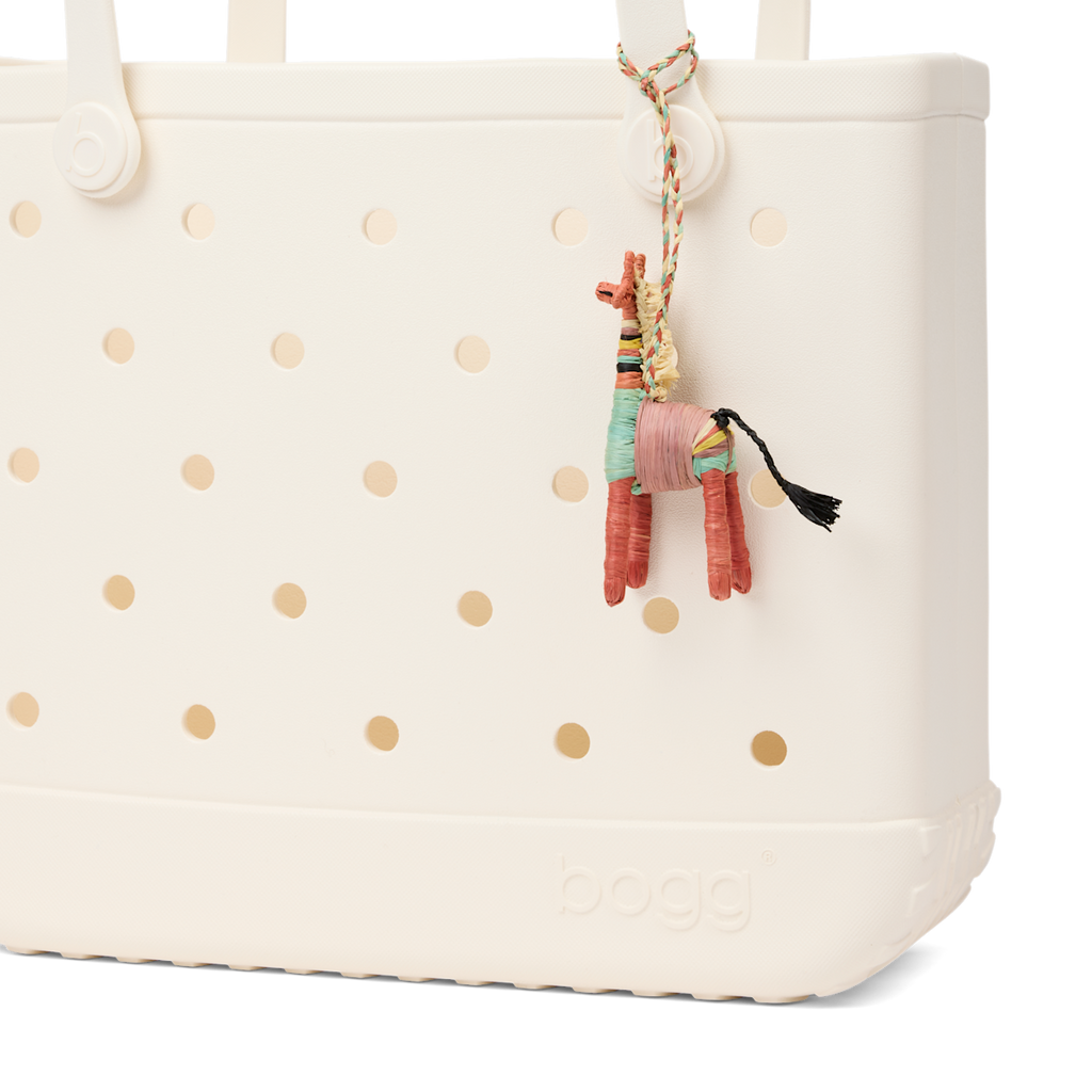 Bogg'd & Charmed  - Raffia Giraffe - Fresh Tote Energy